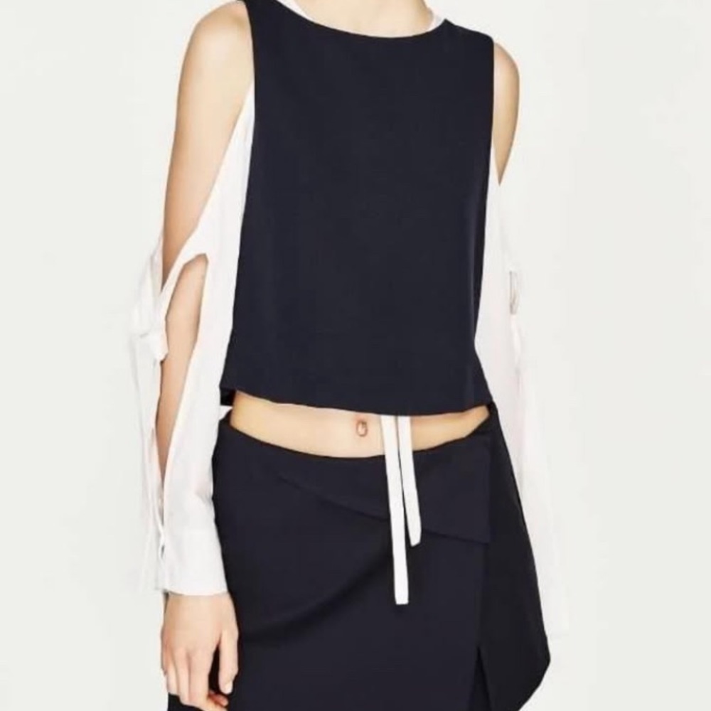 LMT: Zara Double Layer Cutout Top